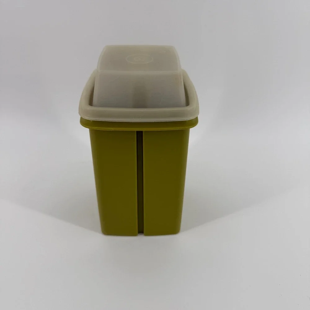 Vintage Tupperware Pickle Keeper Pick A Dill Olive Green 1330-10 Lid & Container